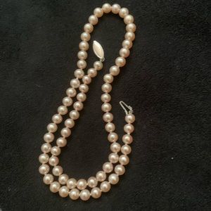 Genuine pearl necklace
